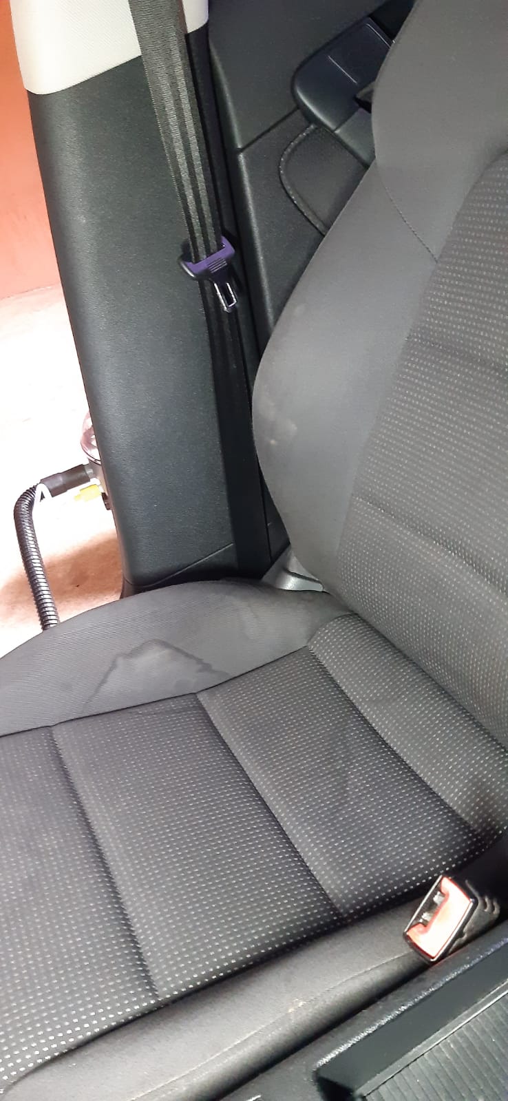 Első ülés tisztítás előtt